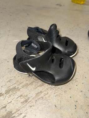 Nike Sunray Protect 3 TD Baby Toddler Sandals Black White Size 2C